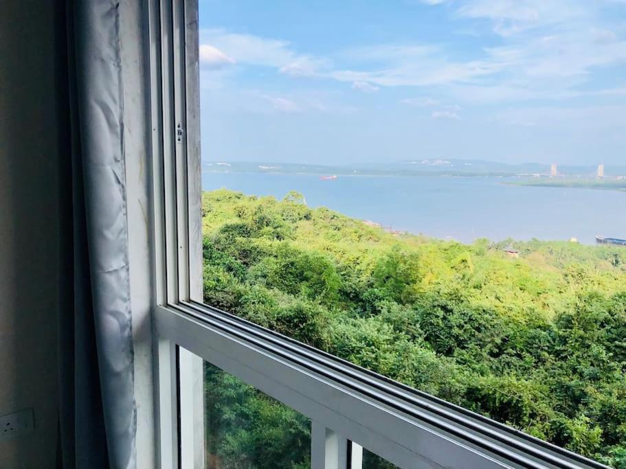 Lovely 2-Bedroom Sea View Serviced Apartment Dabolim Goa Екстериор снимка