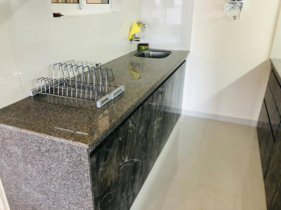 Lovely 2-Bedroom Sea View Serviced Apartment Dabolim Goa Екстериор снимка